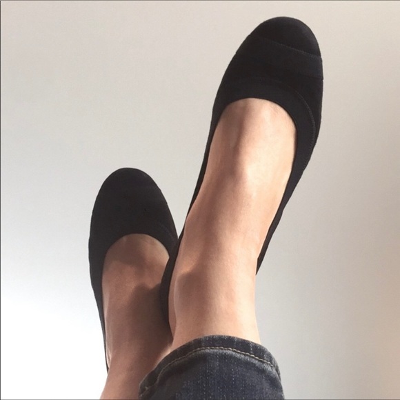STUART WEITZMAN GIVEABLE BLACK LEATHER FLATS 8M - Picture 3 of 11